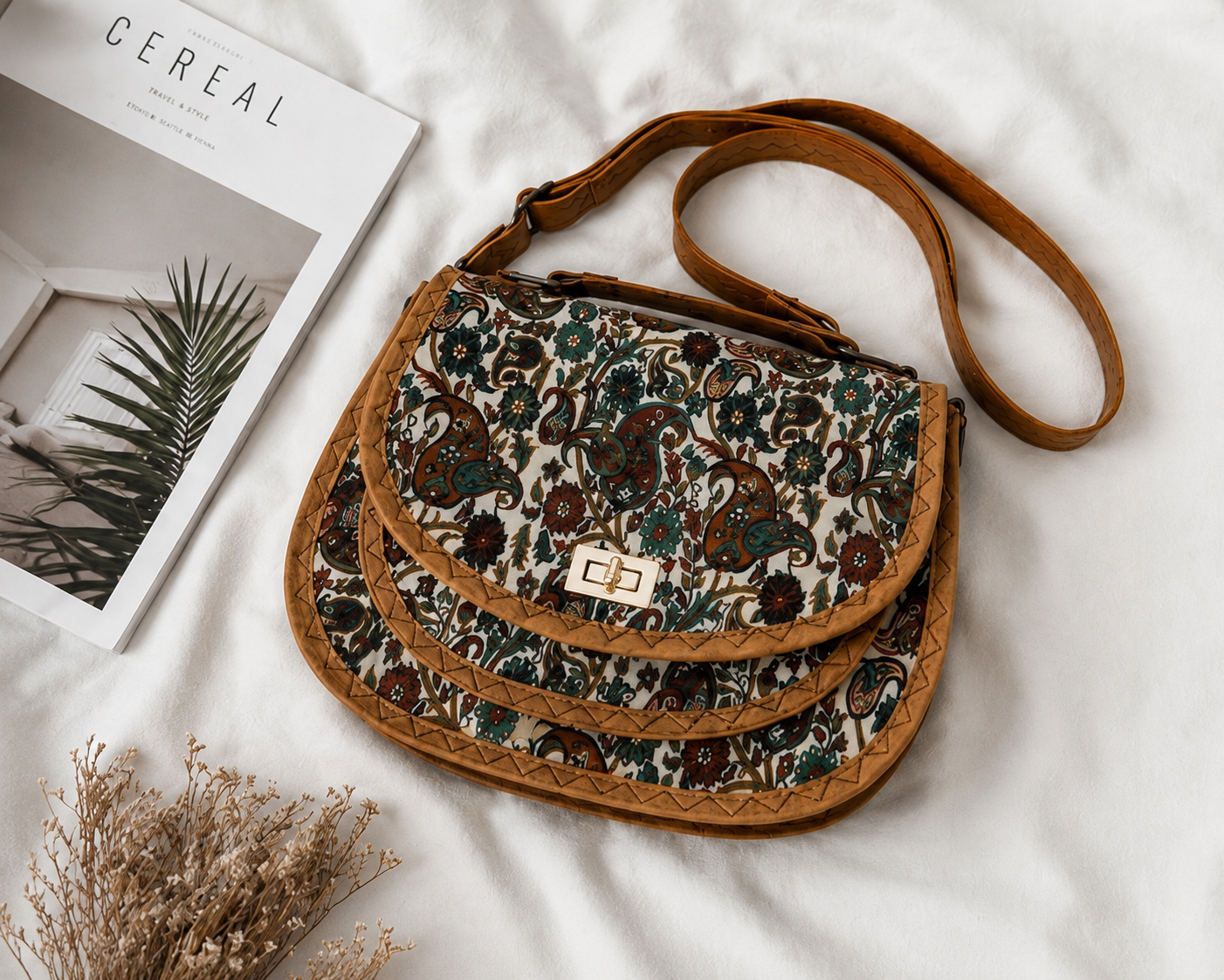 Terme Kumaş Kilim Desenli Kadın Çapraz Askılı Omuz Çantası 3 Bölmeli