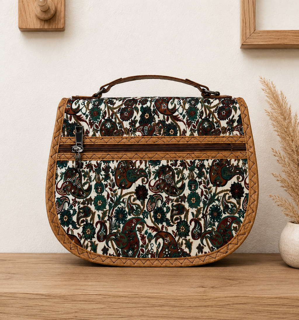 Terme Kumaş Kilim Desenli Kadın Çapraz Askılı Omuz Çantası 3 Bölmeli